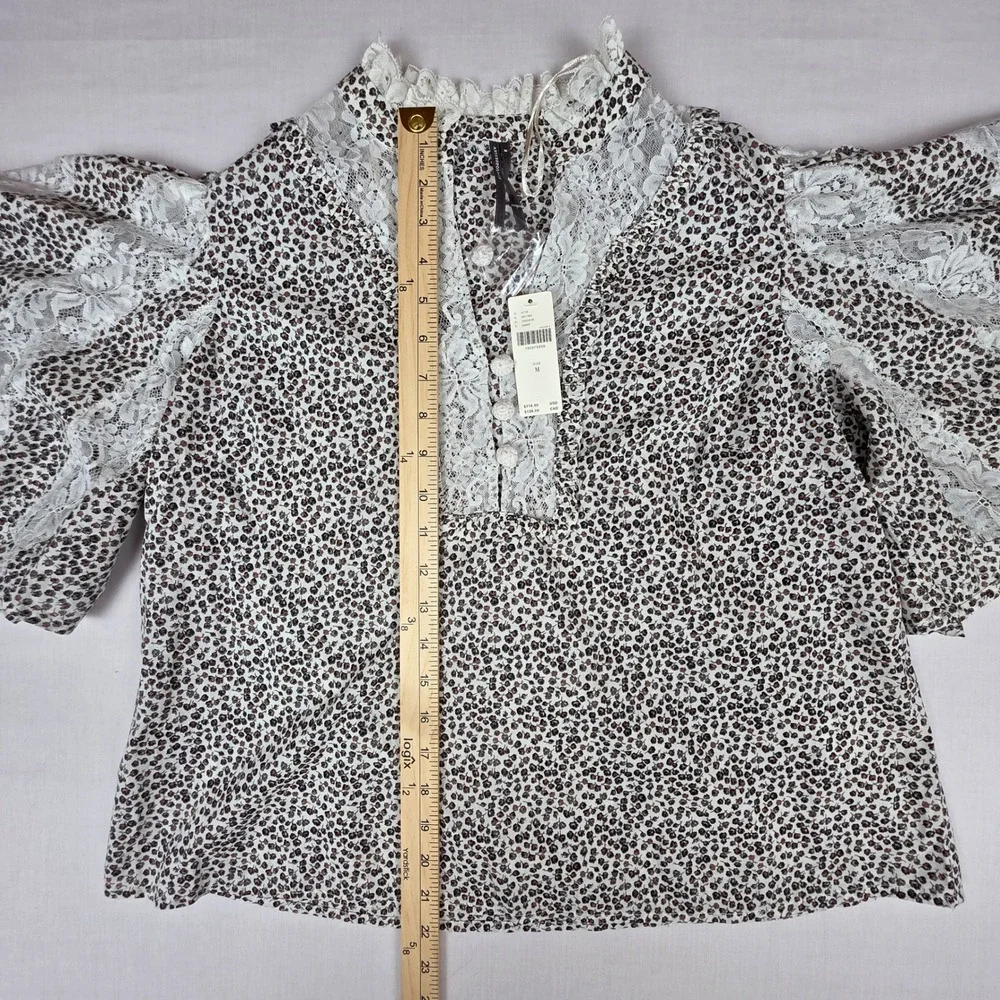 Anthropologie Lace-Trim Cape Sleeve Blouse Womens Size M Sand Floral Cotton Top